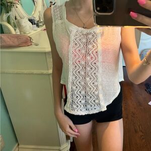 White ambercrombie & fitch top